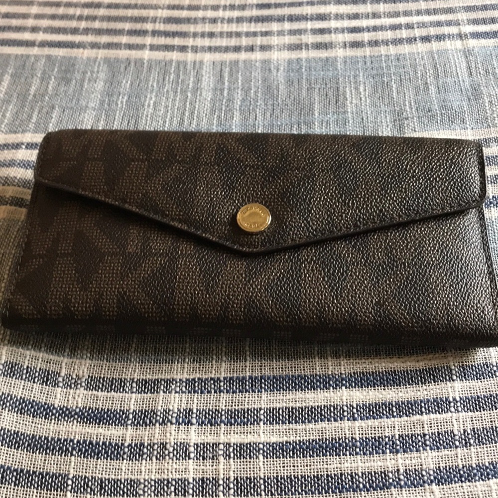 Wallet by MK